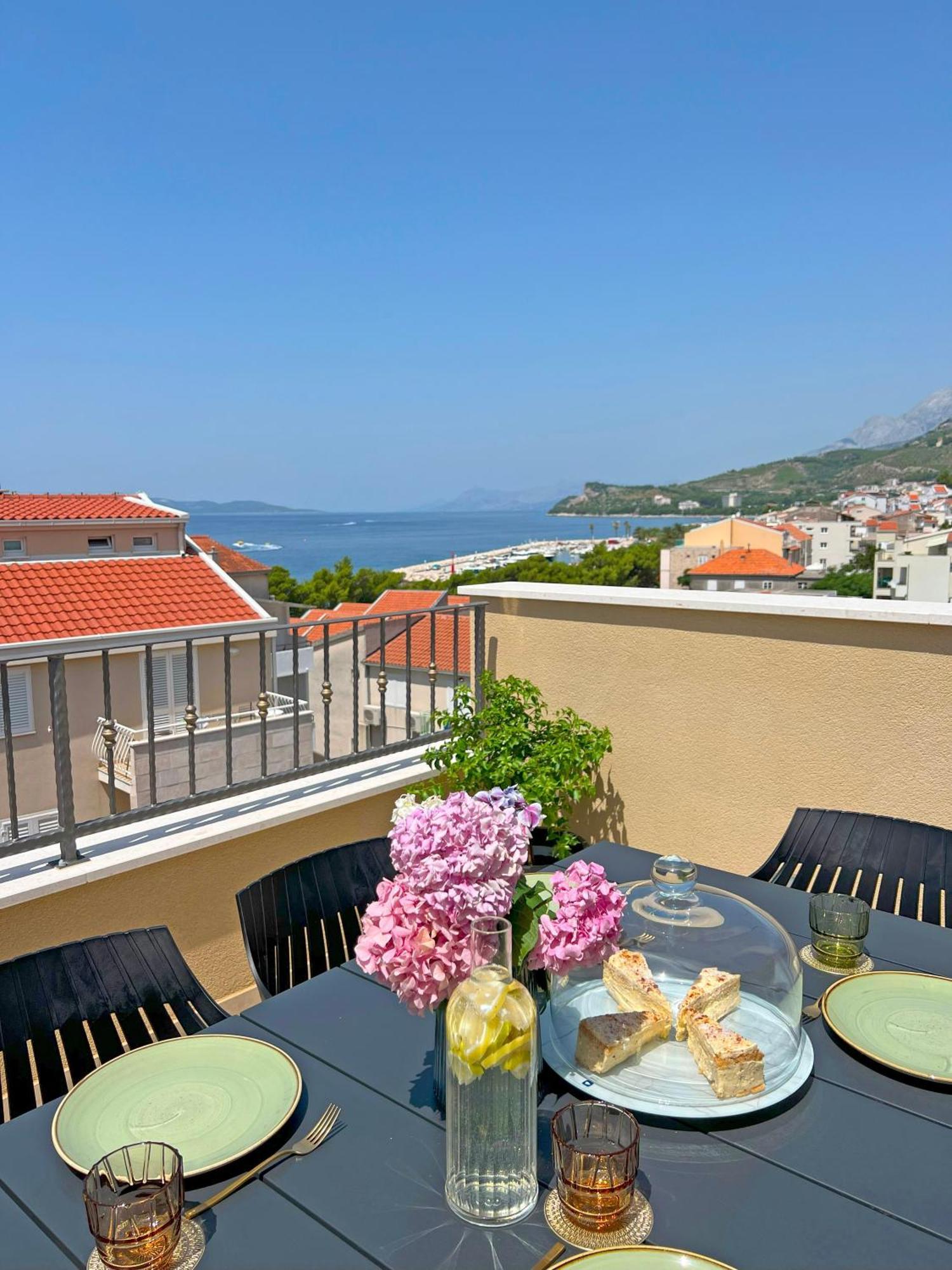 Luxury Apartments Luna Tučepi Eksteriør billede